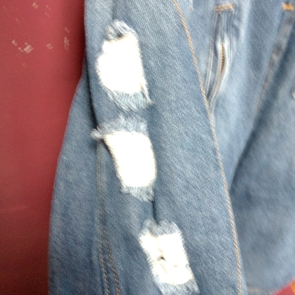 Jean jacket - Picture 2 of 5
